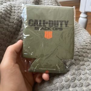 Call of black of 4 collectible green foam cup holder